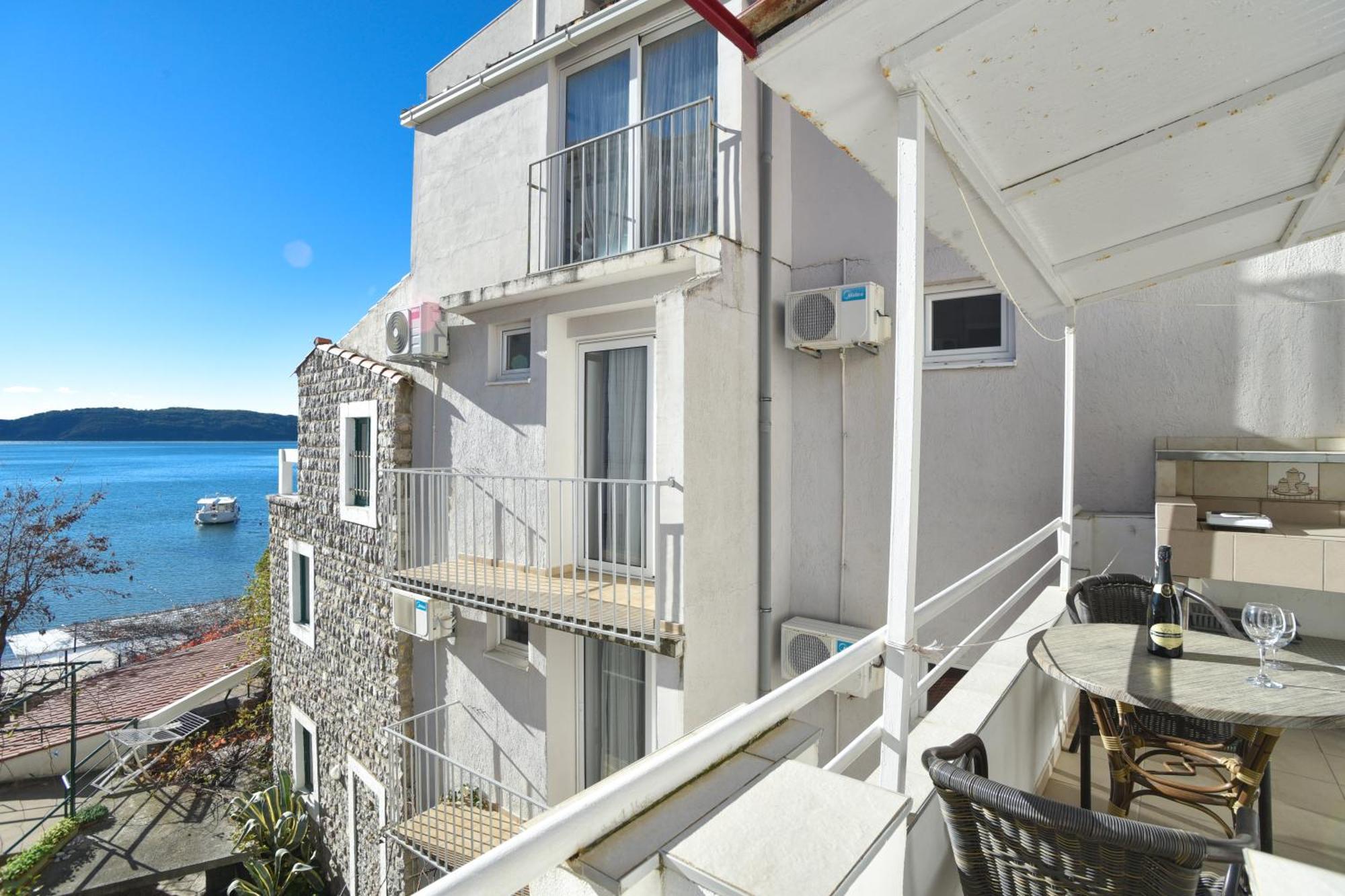 Apartments Milos Kaladjurdjevic Budva Luaran gambar