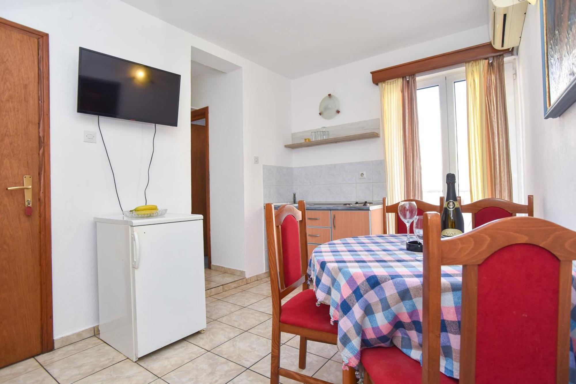 Apartments Milos Kaladjurdjevic Budva Bilik gambar